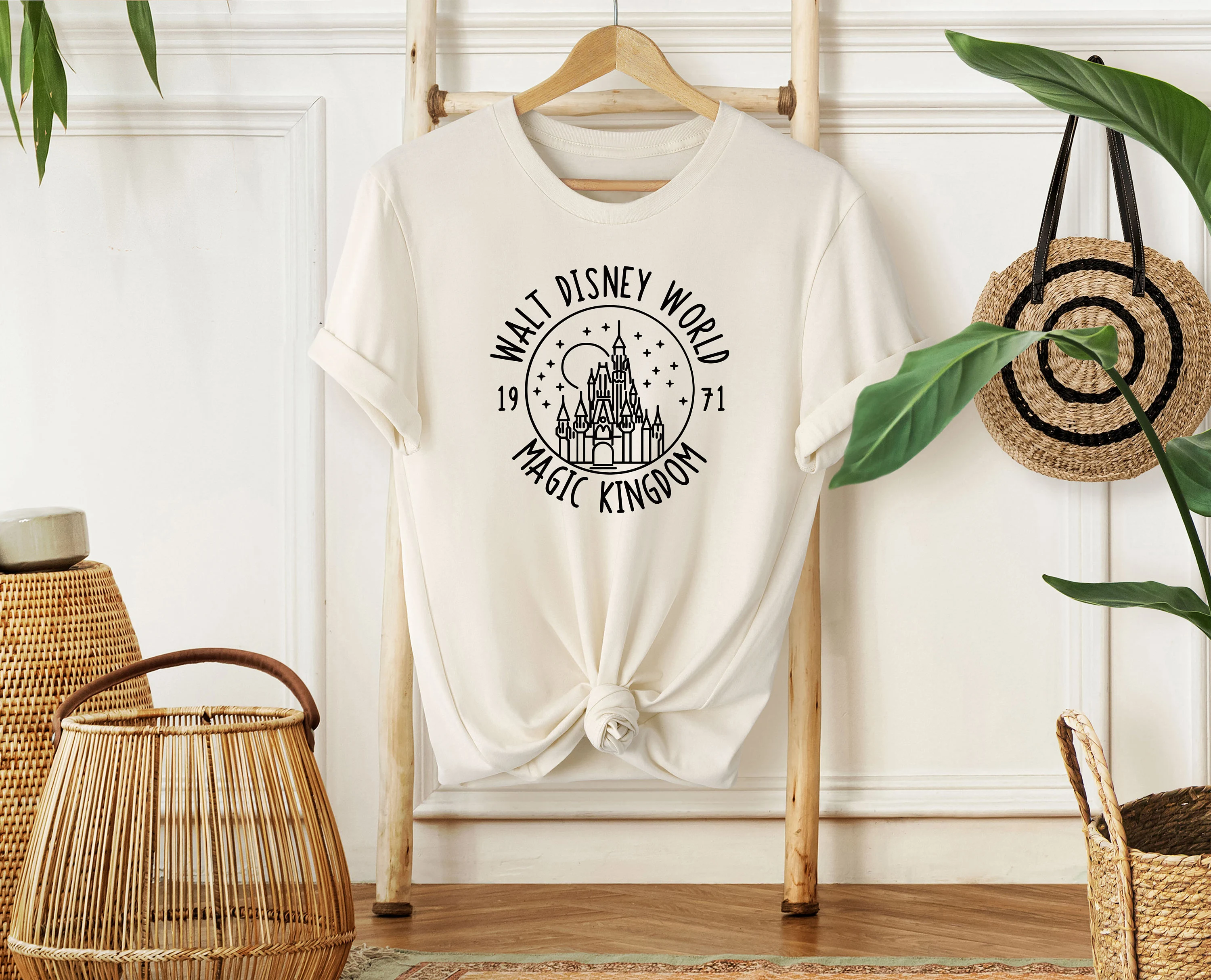 Disney World Magic Kingdom SVG • Disney Castle Shirt Design • Vintage Disney Trip PNG • Family Vacation Cricut File