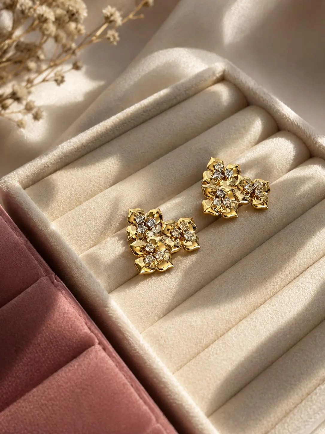 Gold Dainty Flower Earrings • Chunky Stud Earrings  • Zircon Detail Earrings • Minimal Gold Jewelry • Whimsical Earrings