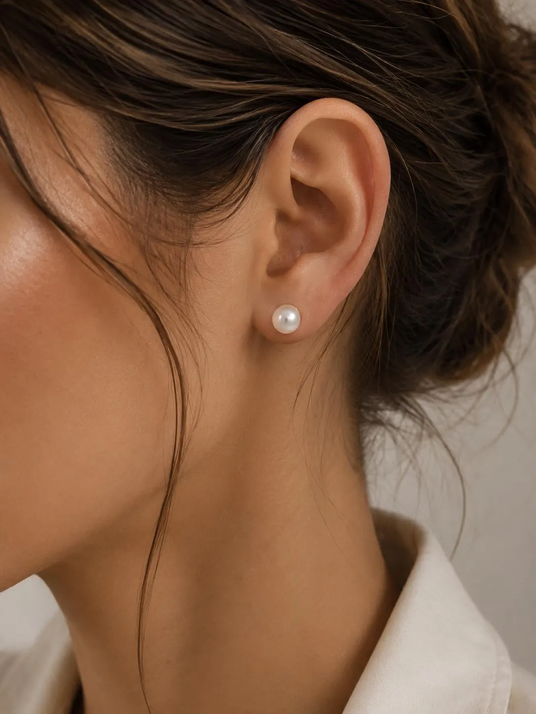 Pearl Stud Earrings • Minimalist Pearl Earrings • Classic Pearl Studs • Elegant Everyday Jewelry • Tiny Pearl Stud Earrings