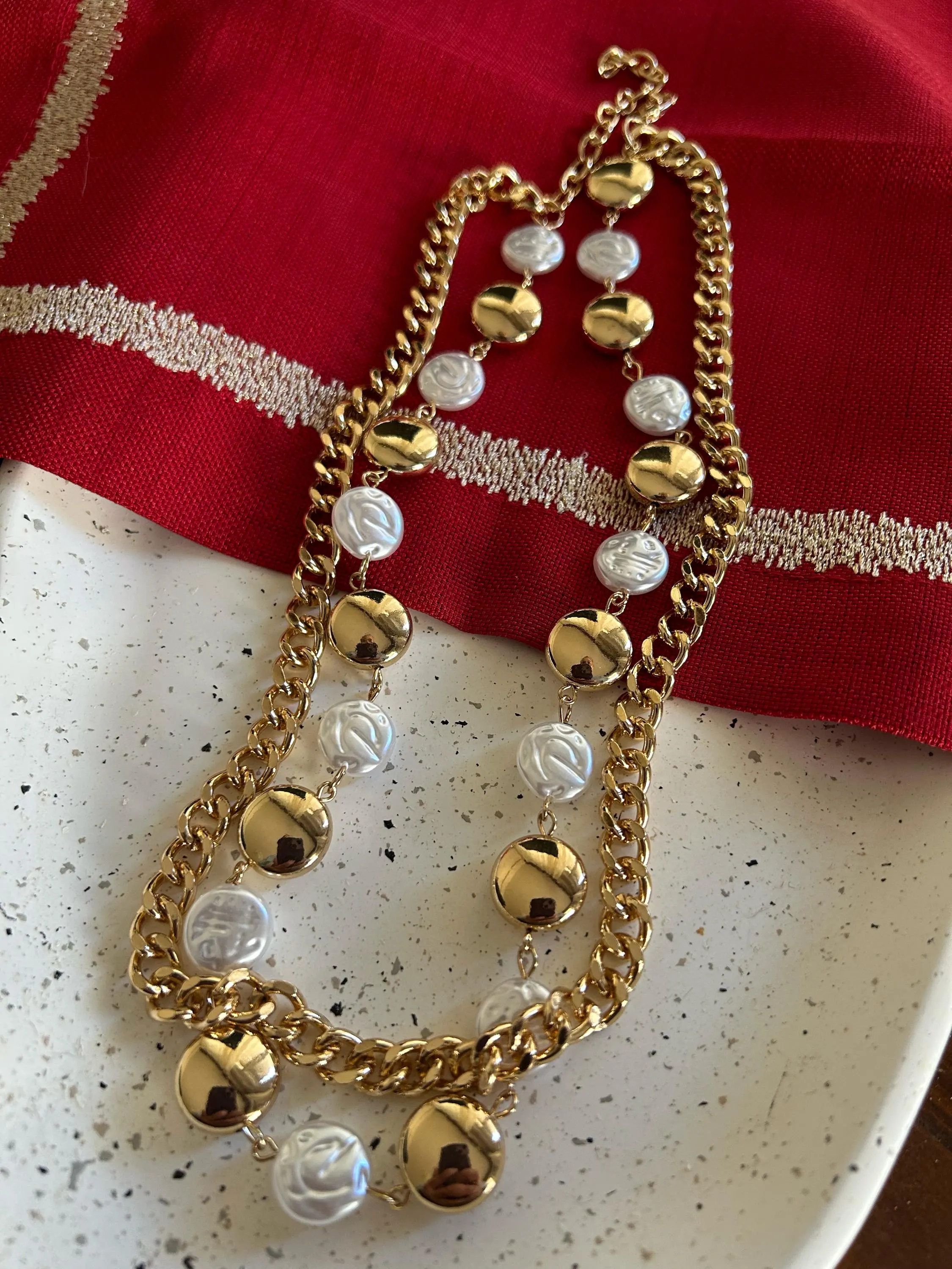 Gold Chain and Pearl Double Necklace, Vintage Gold Necklace, Pearl and Gold Necklace, Chain Double Necklace, Y2K Necklace, Trendy Necklaces